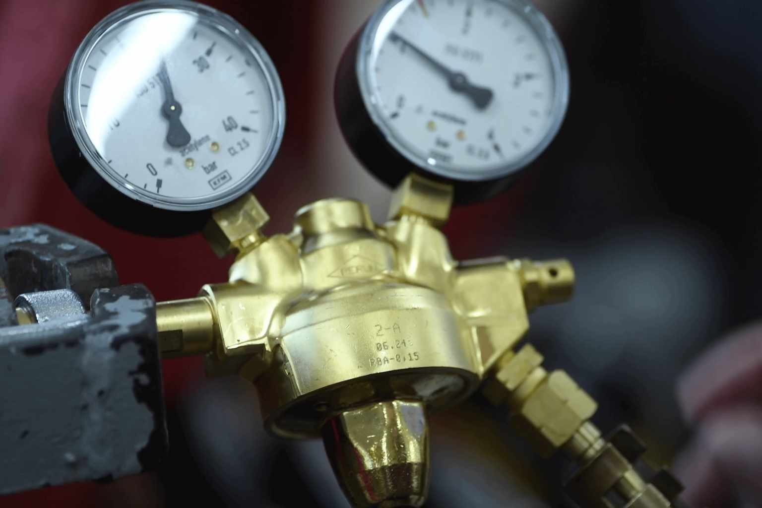 Jak wybrać reduktor do butli z tlenem? Najważniejsze parametry i wskaz&oacute;wki praktyczne